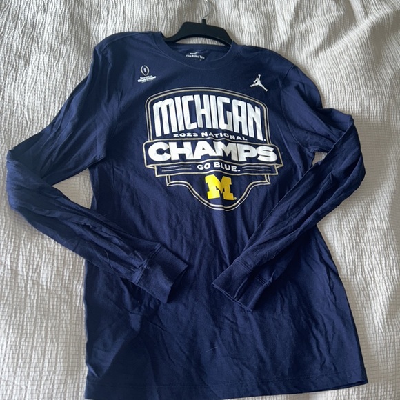 Michigan wolverines long sleeve tee - Picture 4 of 6